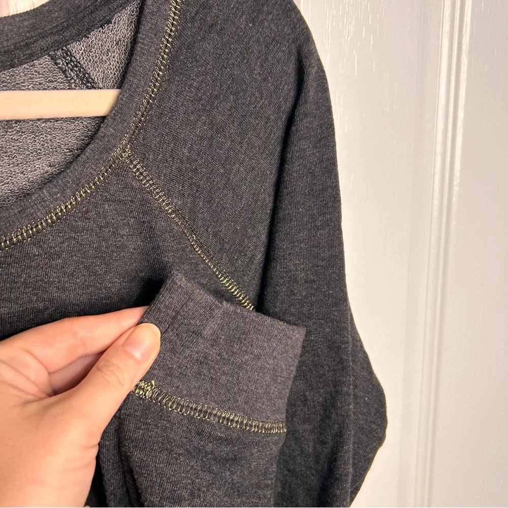 Maurices Charcoal Gray Metallic Foil Long Sleeve Sweatshirt Pop Fizz Clink 0X - Picture 6 of 8
